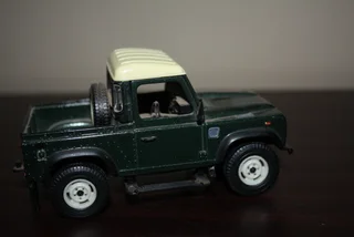 Land Rover Defender 90 (ref 1026)