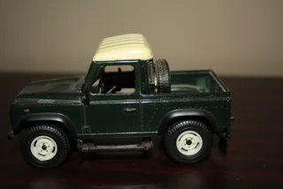 LAND ROVER DEFENDER 90 (REF 1026)