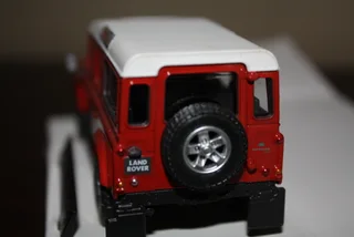 LAND ROVER DEFENDER 110. (REF 1031)