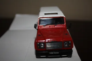 LAND ROVER DEFENDER 110. (REF 1031)