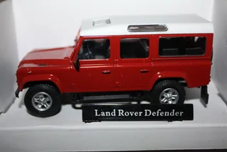 Land Rover Defender 110. (ref 1031)
