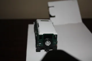 LAND ROVER DEFENDER 110 WITH HORSE BOX.  (REF 1033)