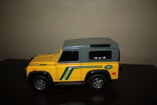 LAND ROVER DEFENDER 90.  (REF 1038)