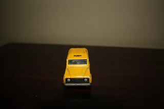 LAND ROVER DEFENDER 90.  (REF 1041)