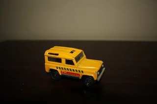 Land Rover Defender 90.  (ref 1041)