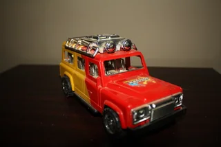 Land Rover Defender 110.  (ref 1043)