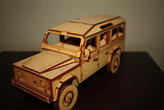 LAND ROVER DEFENDER 110 (DIY WOOD MODEL) (REF 1046)