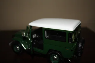TOYOTA FJ40