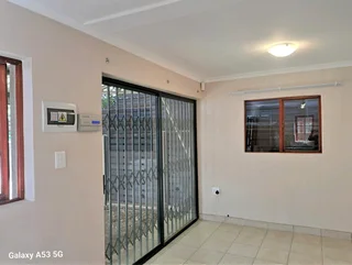 1 Bedroom Cottage to Let, Northwold Gardens