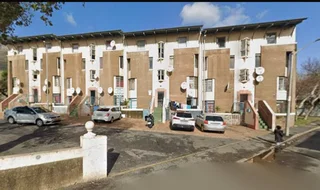 Springfield Terrace- Batchelor Flat-1 bedroom Ground flat with a porch