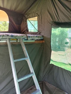 Camper trailer with tent and extras