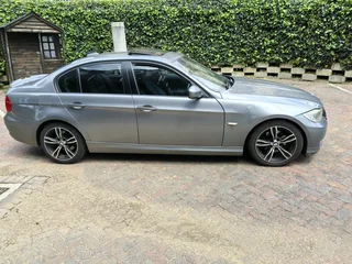 2010 BMW 320I E90 Auto