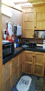 Cozy furnished room with shower and kitchenette. For 1 professional person only.