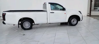 Isuzu D Max 250D LWB Bakkie