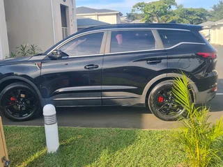 2023 Chery Tiggo 7 1.5T CVT Executive with sport kit R370 000 neg.