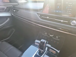 2023 Chery Tiggo 7 1.5T CVT Executive with sport kit R370 000 neg.