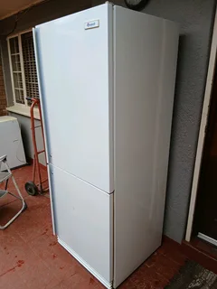 Old School Indesit (KIC) Bottom Freezer Refrigerator