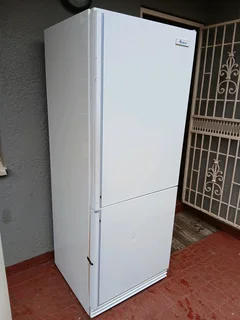 Old School Indesit (KIC) Bottom Freezer Refrigerator