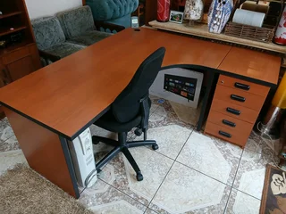 Office Desk with Side Drawers & Chair