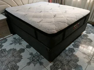 Megapedic Queen Bed with Pillow Top Foam Mattress