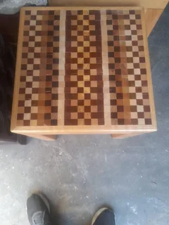 Lounge coffee table various designs in wood. 1 large table and 2 side coffee tables