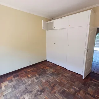 4 SLAAPKAMER HUIS TE HUUR - Wonderboom Suid teen die berg