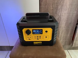 Magneto 600w portable power supply