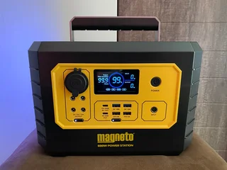 Magneto 600w portable power supply