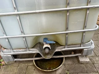 Water 1kl tank and 375 pump for sale!!