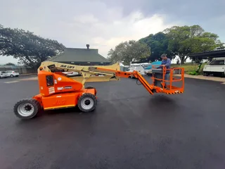 Cherrypicker Hire - Drivable JLG E450AJ
