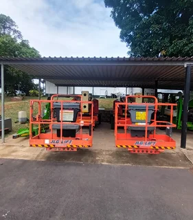 Cherrypicker Hire - Drivable JLG E450AJ