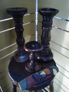 WOODEN TALL TURNED TABLE STAND WITH THREE WOODEN CANDLE HOLDERS FOR SALE AT SEAVIEW/BELLAIR