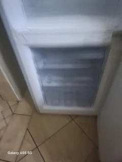 Hisense 323 ltr fride frezzer water dispenser