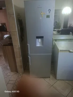 Hisense 323 ltr fride frezzer water dispenser