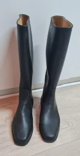 Horse riding boots