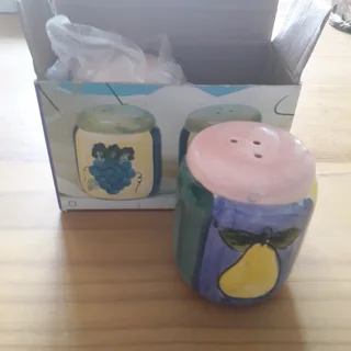 Salt &amp; Pepper sets x2