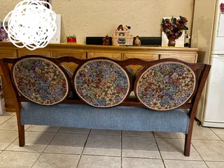 Setter Couch For Sale