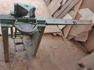 Mitre Guillotine | Foot Pedal | Industrial Woodworking Machinery