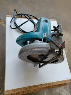 Makita Circular Saw 180mm - Model 5800NB