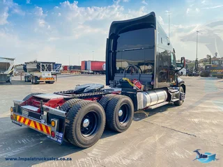1997 Kenworth T2000 - 6x4 Truck Tractor
