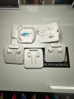 Apple wired earphones