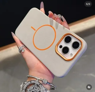 Leather MagSafe phone case