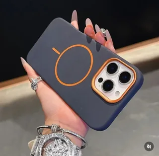 Leather MagSafe phone case