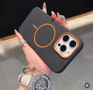 Leather MagSafe phone case