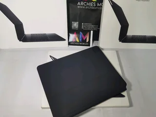 Apple Magic Keyboard 12.9 inch. 3rd, 4th, 5th, 6th Gen and iPad air 13 inch m2