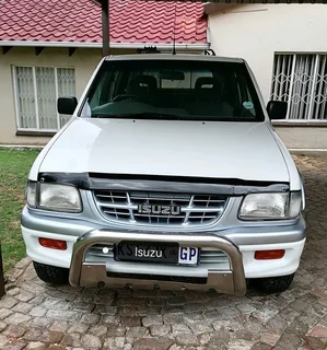 Isuzu KB280 DT LX