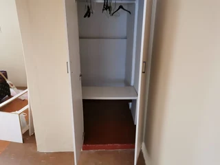 ROOMS AND Apartments to LET