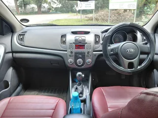 2012 Kia Cerato 1.6 EXEC 4-Door AUTOMATIC.