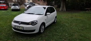 2015 Volkswagen Polo Vivo Hatch 1.4 GP LINE AUTOMATIC. LOW KMS.