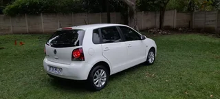 2015 Volkswagen Polo Vivo Hatch 1.4 GP LINE AUTOMATIC. LOW KMS.